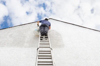 Peinture extérieure à Chantesse — façades et ravalement